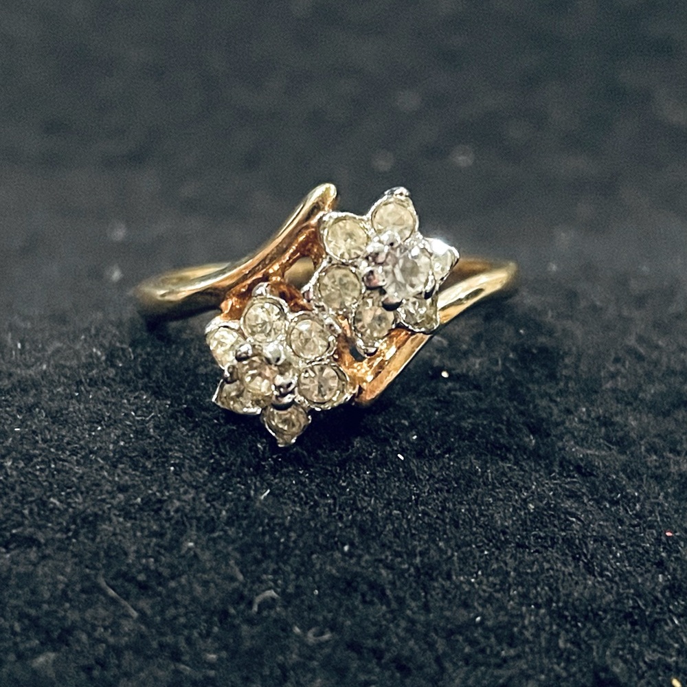 Vintage Sterling Silver and Cubic Zirconia Ring